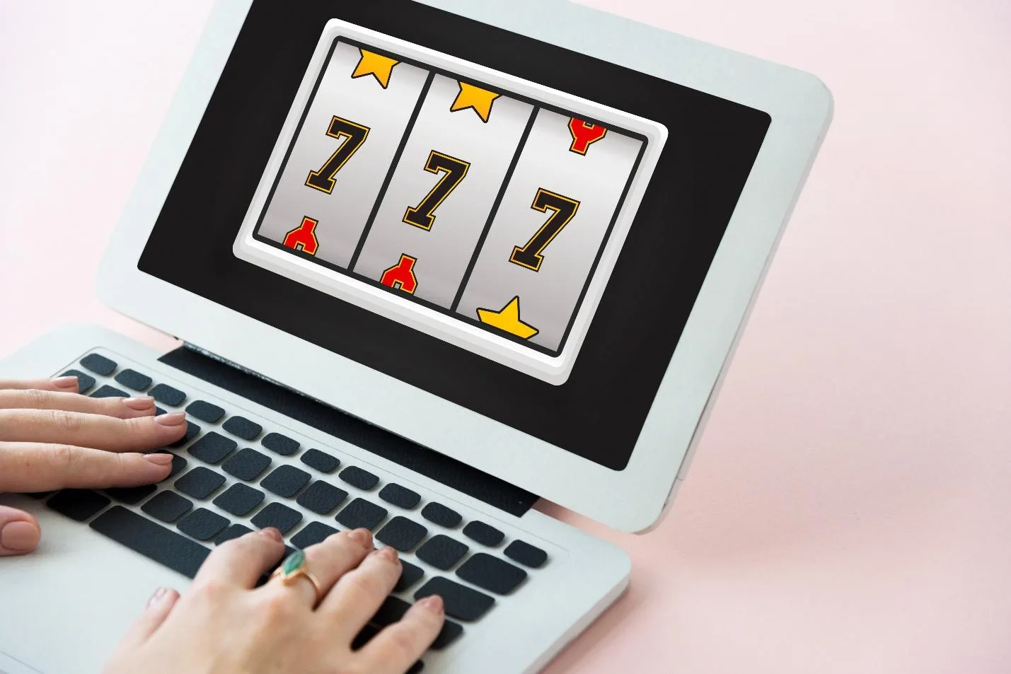 C:\Users\admin\Downloads\lotto-slot-machine-jackpot-win-concept.jpg